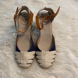 Toni Pons Original Wedge Sandals size 37 ( U.S.A. 6.5 ) BNWOT very beautiful